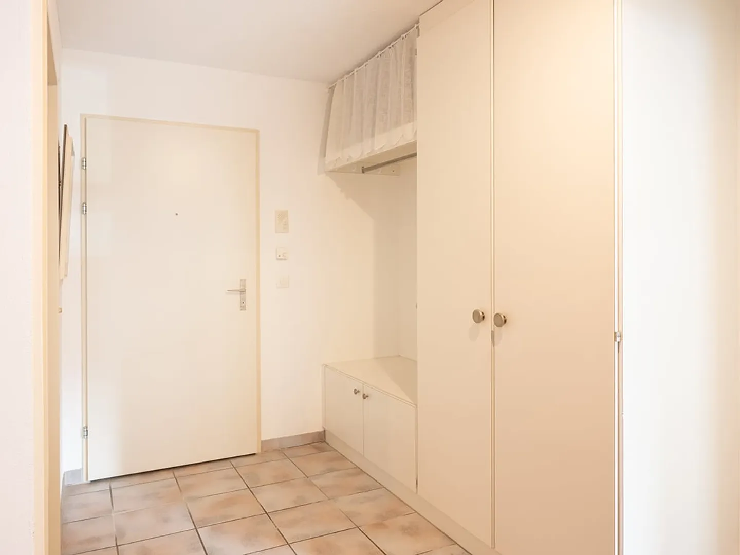 Oasis de bien-être lumineuse avec balcon et vue sur les Alpes - Photo 6 sur 11