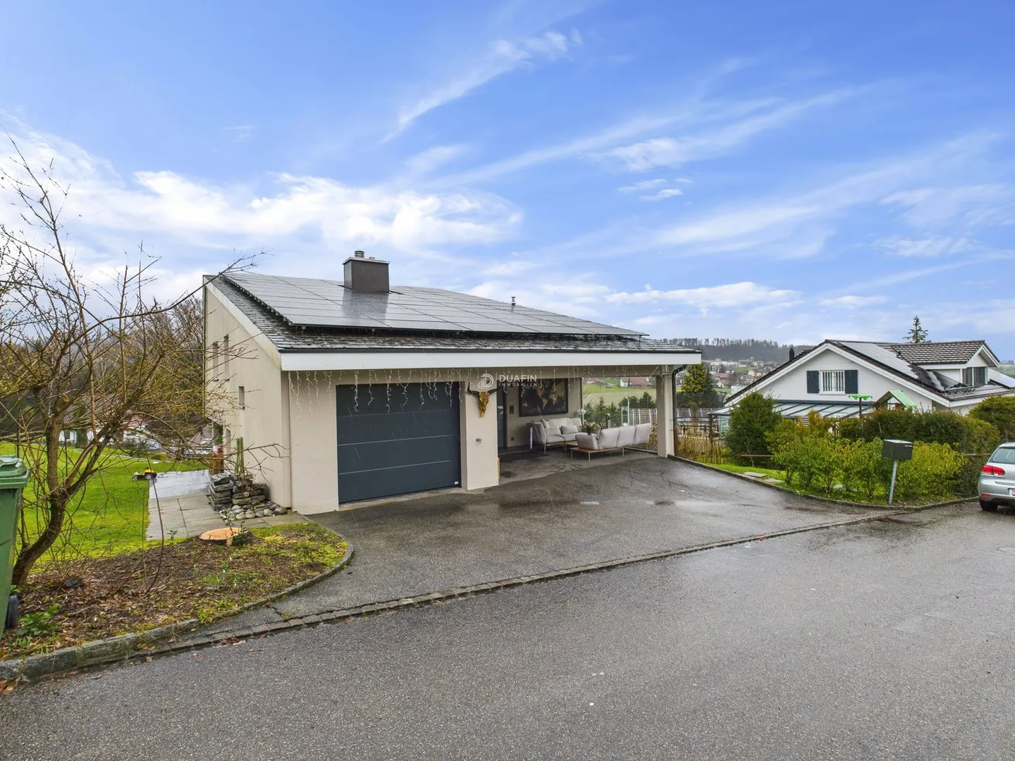 Modernes Einfamilienhaus mit hochwertiger Sanierung in Safenwil - Foto 1 von 19