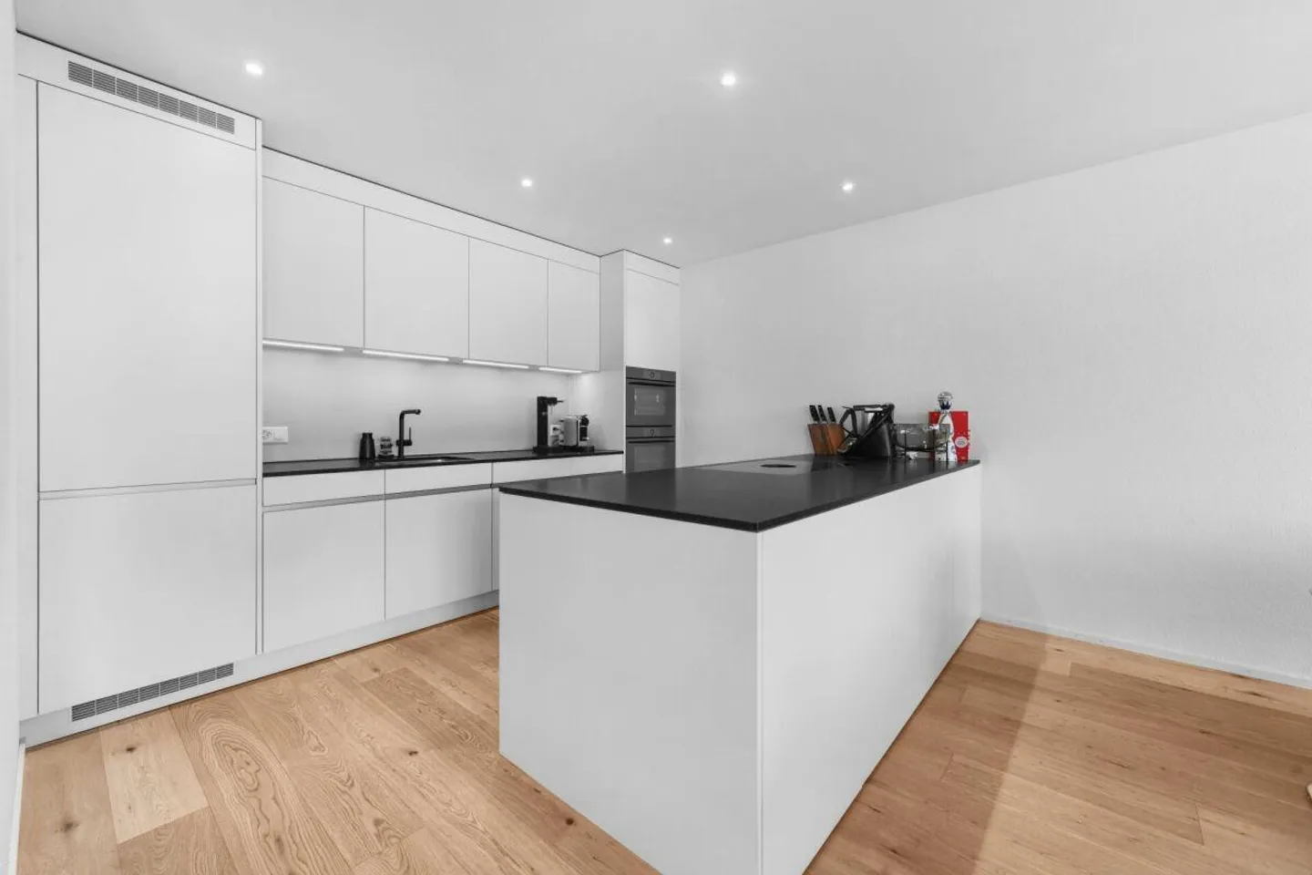 Modern Living in St. Gallen Winkeln - Stylish 3.5-Room Apartment in Prime Location - Photo 5 of 20