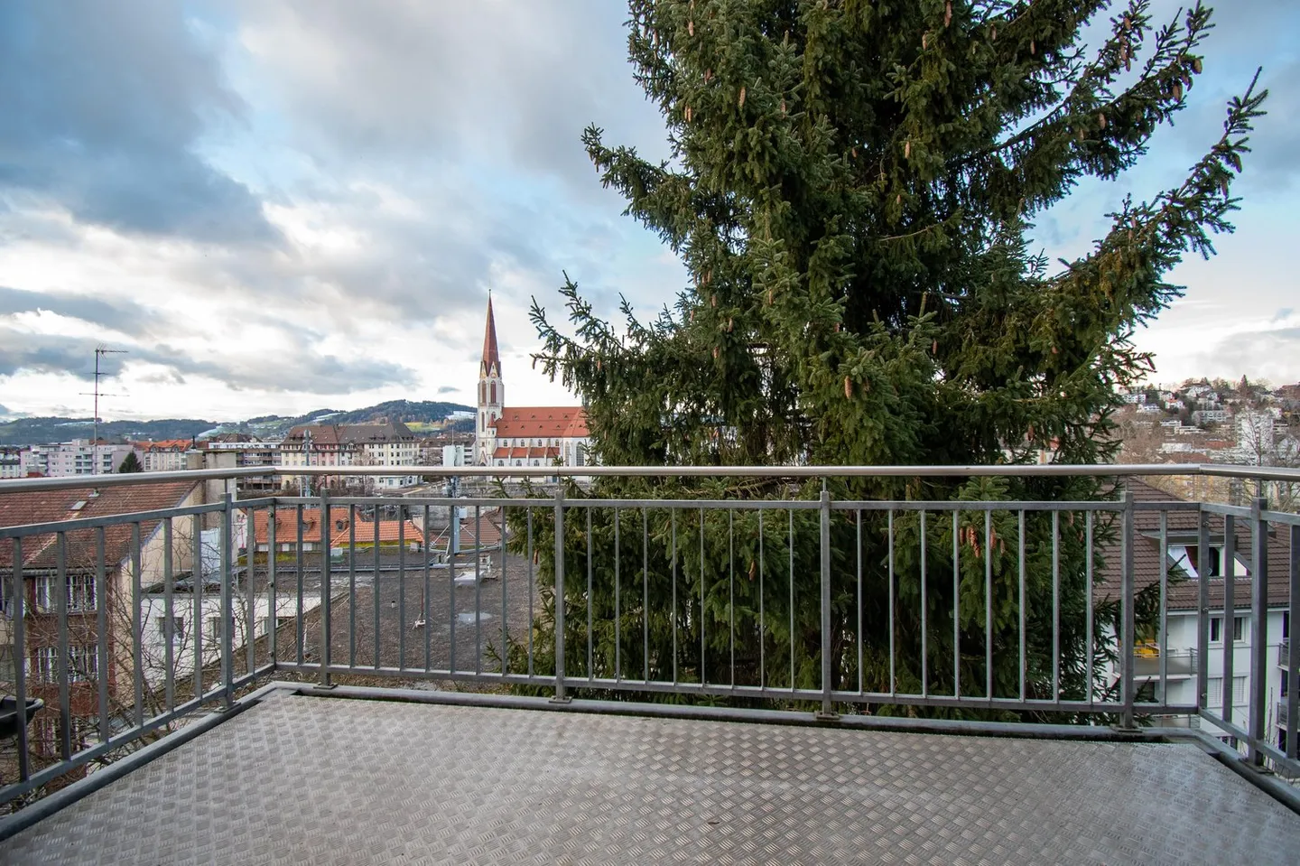 Gemütliche 4 Zimmer-Dachwohnung mit Balkon - Foto 7 von 12