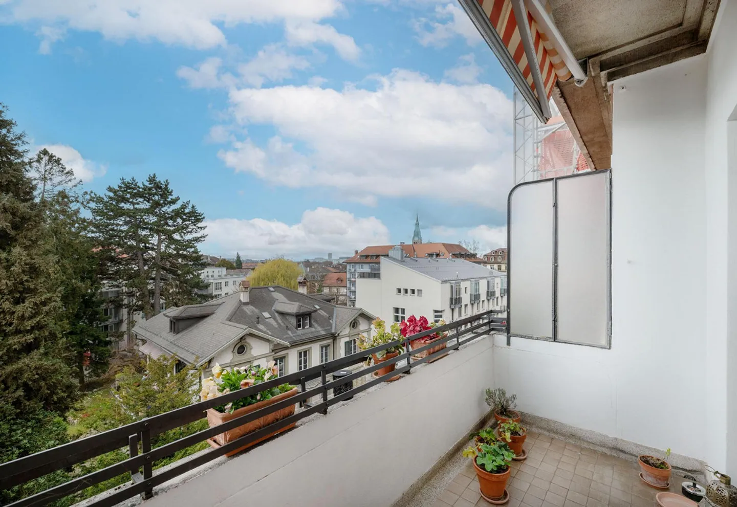 A Gem with Patina in Länggasse - Photo 11 of 14