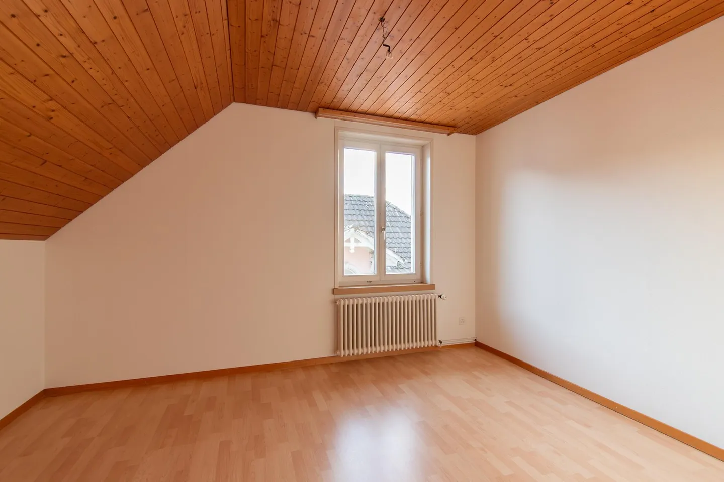 Gemütliche 4 Zimmer-Dachwohnung mit Balkon - Foto 11 von 12