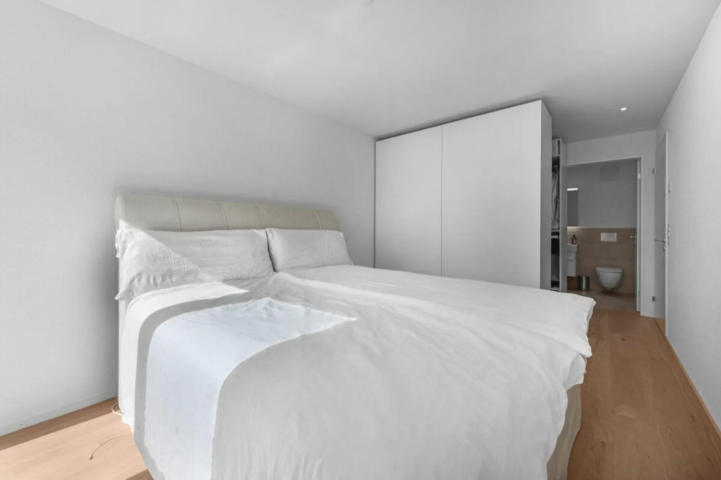 Modern Living in St. Gallen Winkeln - Stylish 3.5-Room Apartment in Prime Location - Photo 8 of 20