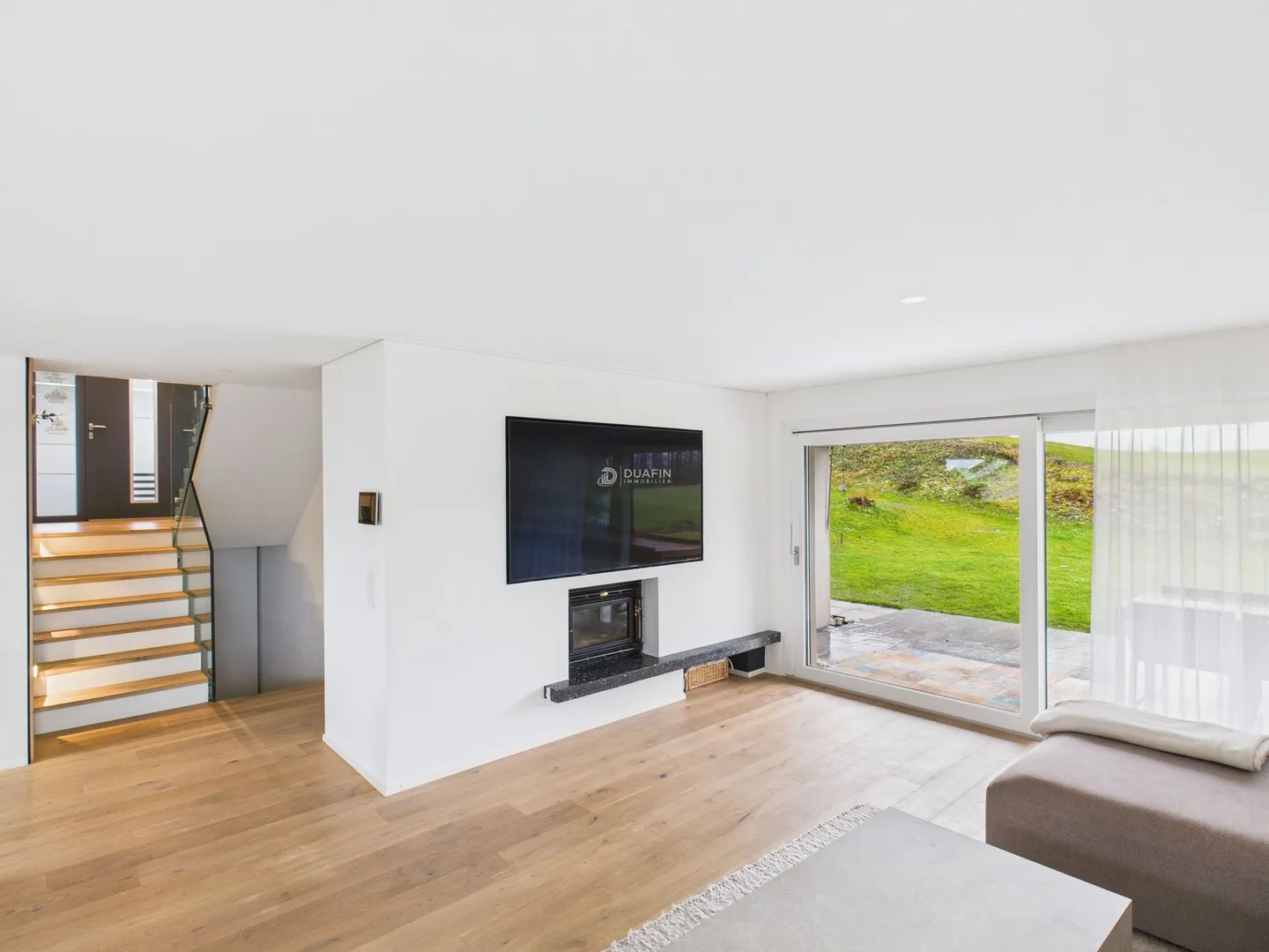 Modernes Einfamilienhaus mit hochwertiger Sanierung in Safenwil - Foto 6 von 19