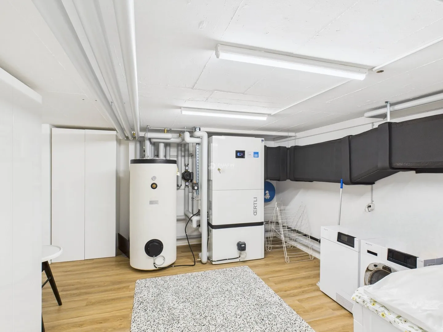 Modernes Einfamilienhaus mit hochwertiger Sanierung in Safenwil - Foto 17 von 19