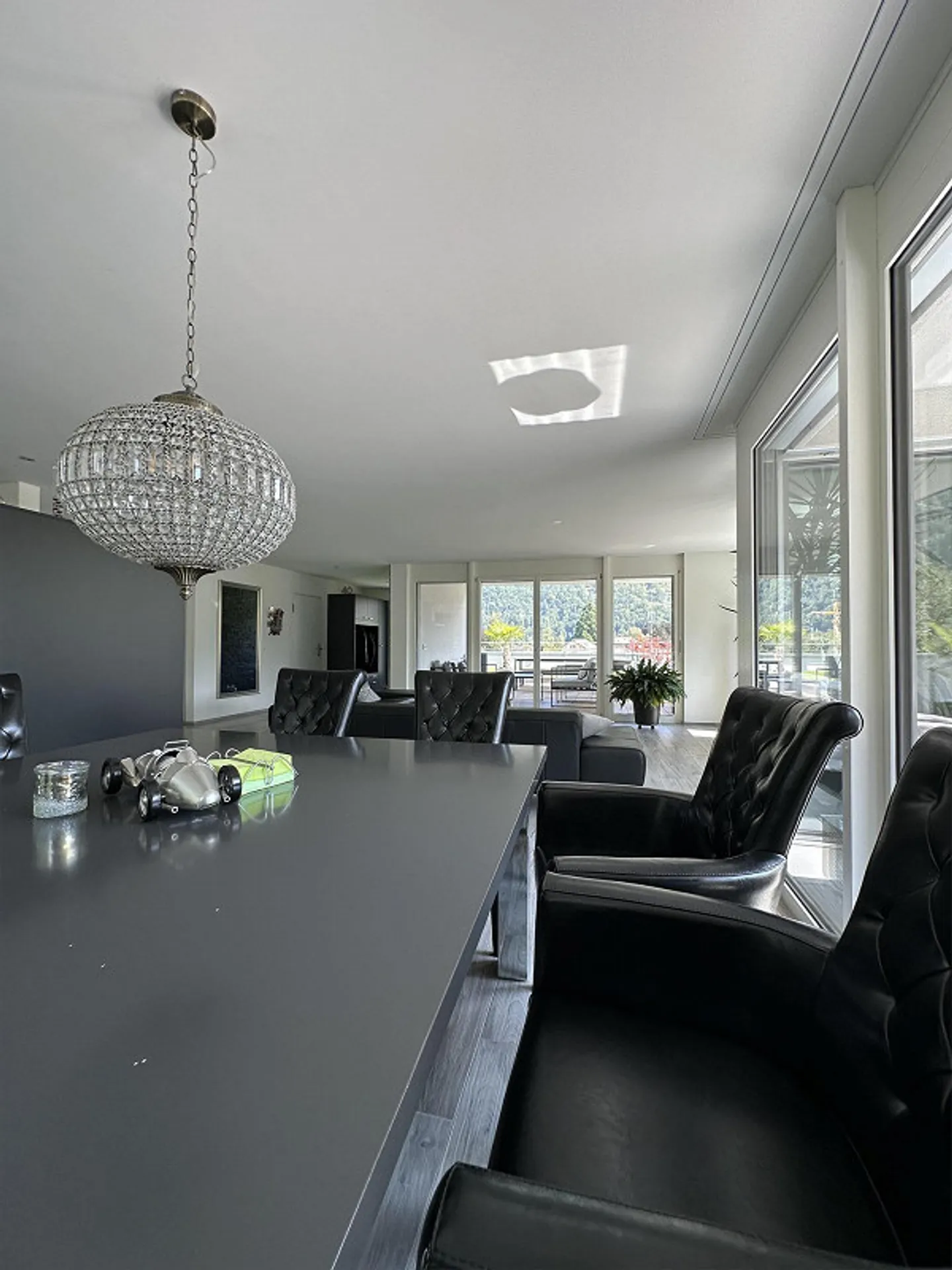 Stunning 3.5-room penthouse apartment in Netstal - Photo 8 of 24