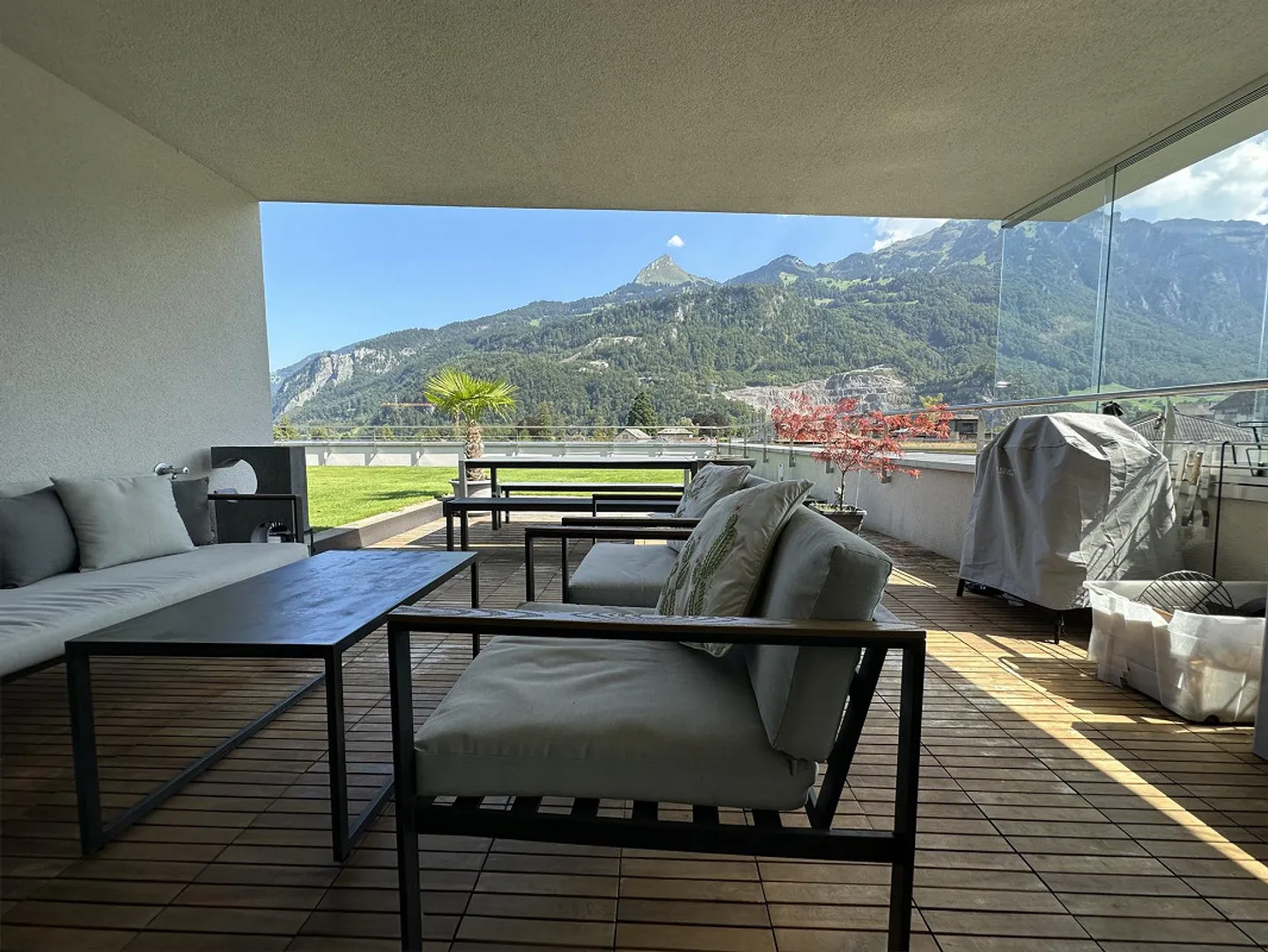 Stunning 3.5-room penthouse apartment in Netstal - Photo 20 of 24