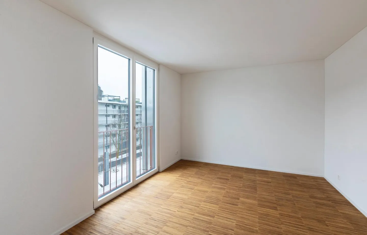 Cercasi nuovo inquilino. Bellissimo appartamento nuovo Q34 a Burgdorf - Foto 6 di 7