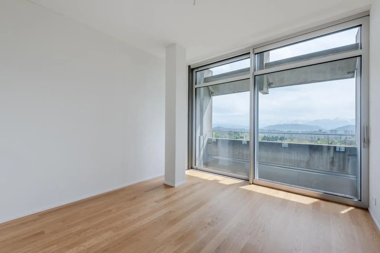 PRIMA UTILIZZO - Vivere con vista nel Hochhuus di Berna - Foto 7 di 12