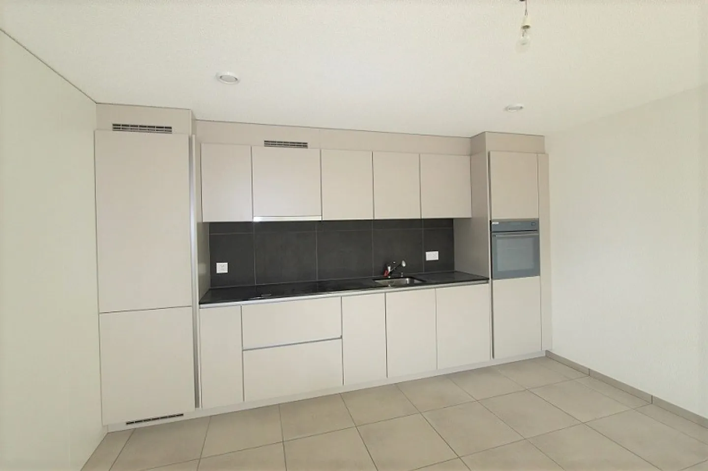 2,5-Zimmer-Wohnung - Foto 2 von 13