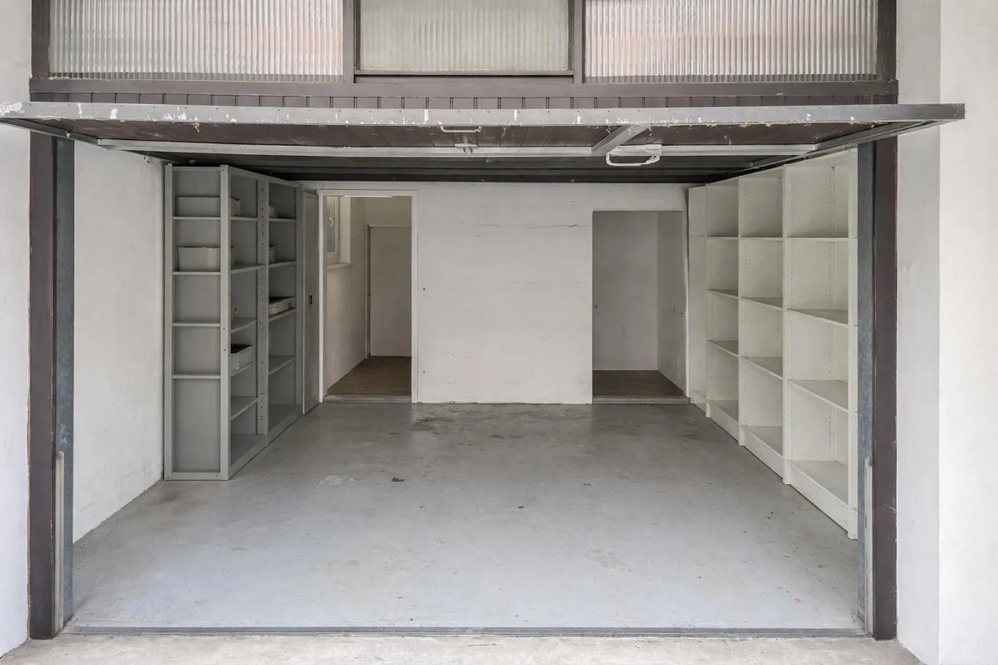 Spacious 4.5-room apartment in Lugano - Photo 9 of 11