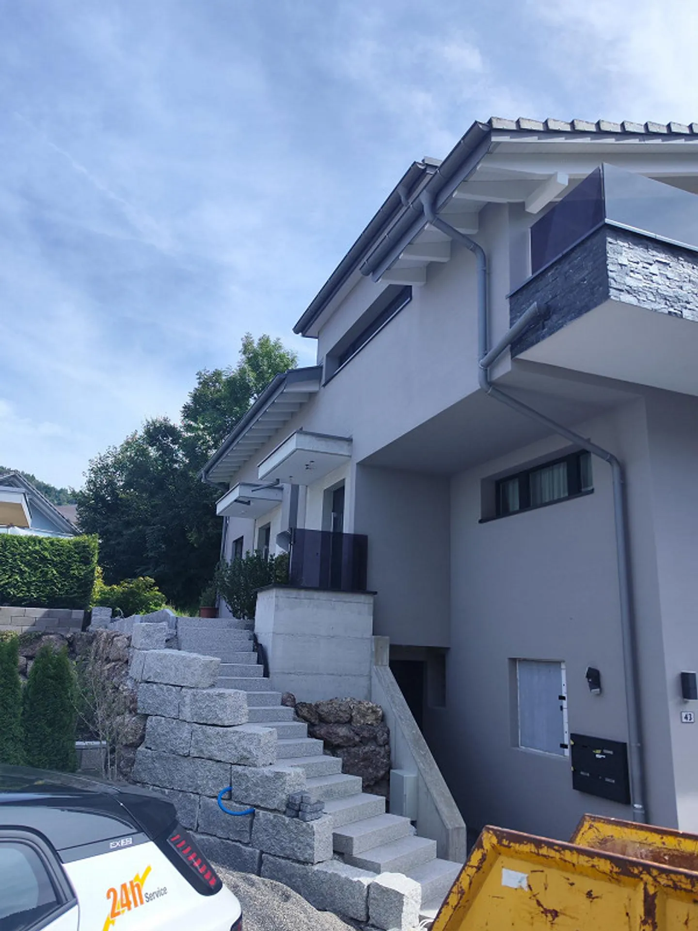 Newly created 4.5 room penthouse - Photo 2 of 16