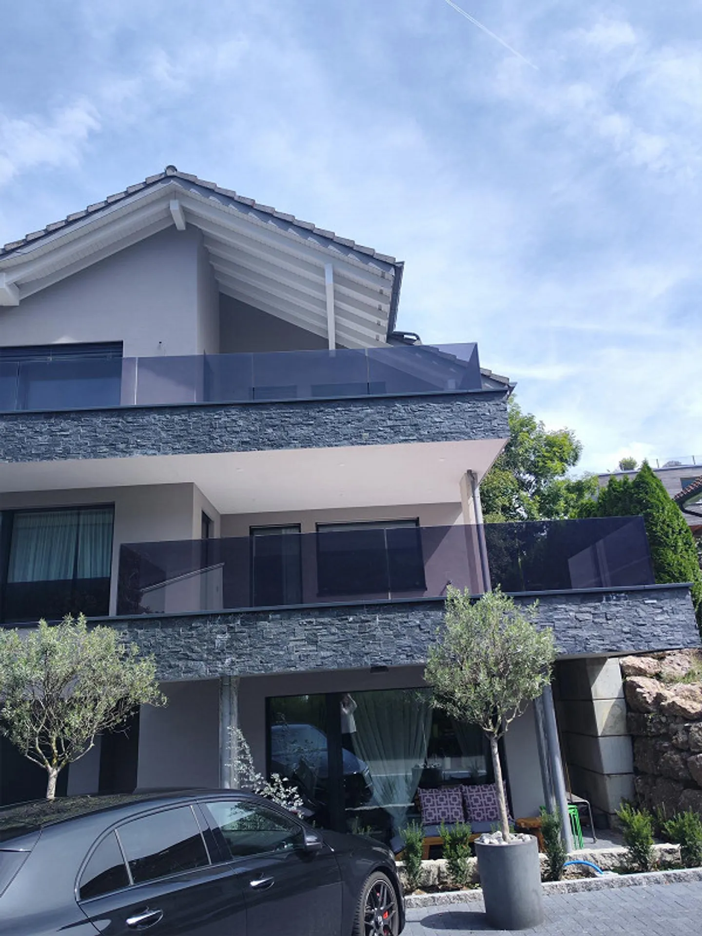 Newly created 4.5 room penthouse - Photo 1 of 16