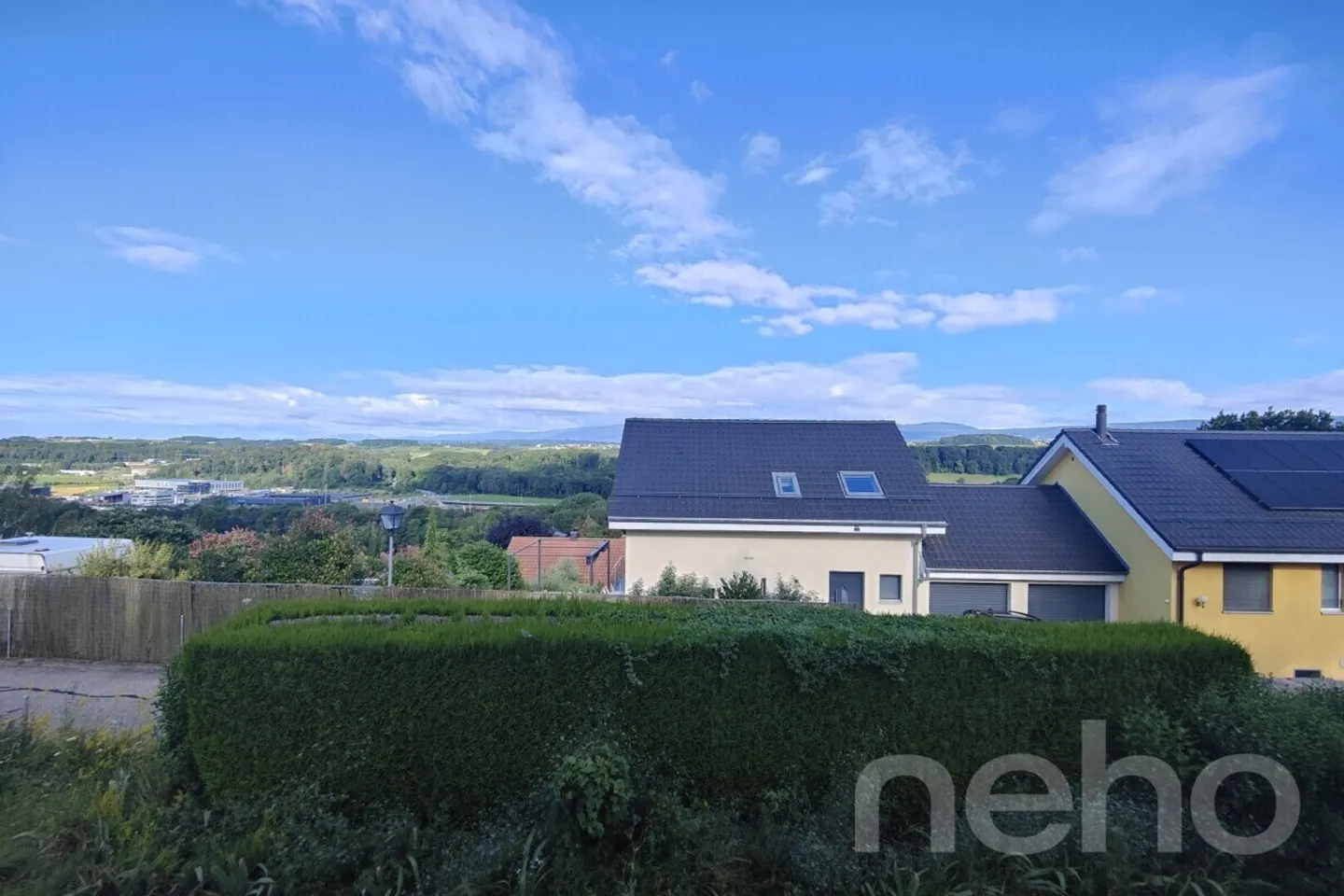 Casa unifamiliare con vista sulle Alpi e edificio residenziale separato - Foto 12 di 12
