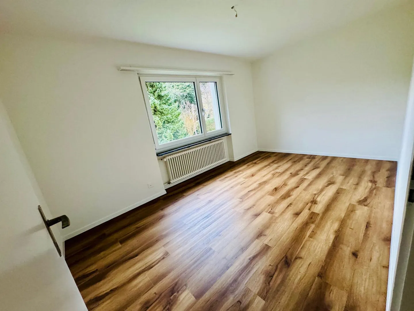 Centrally Located 3-Room Apartment with Balcony - Photo 6 of 9