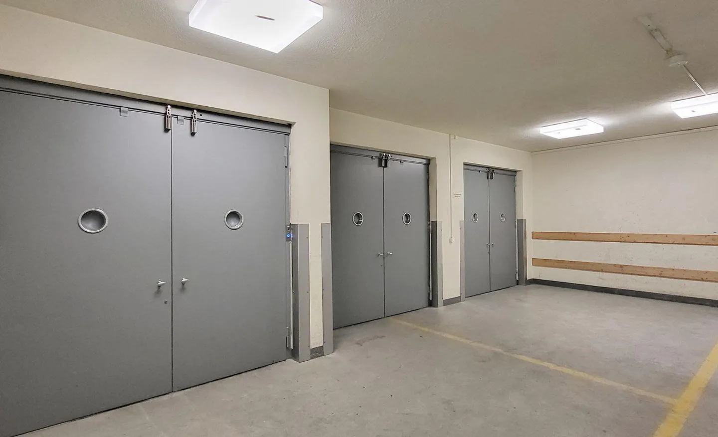 Opportunité - grand espace de stockage avec raccordement d'eau à Binz ! - Photo 5 sur 8