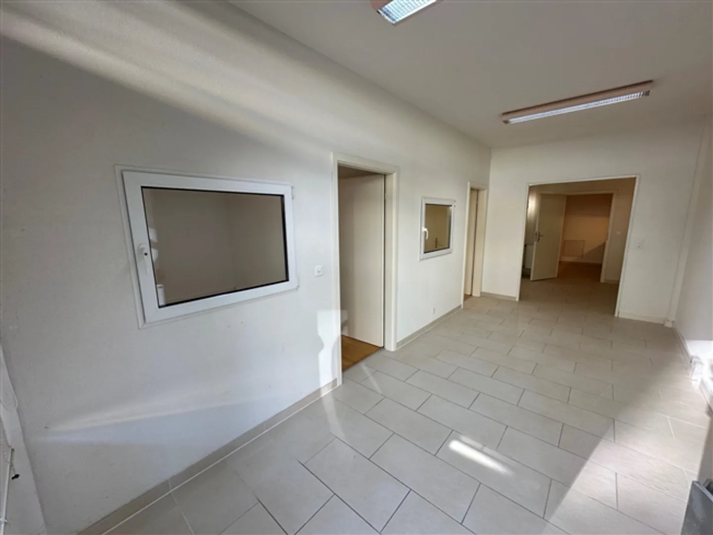 Vufflens-la-Ville, Spazi commerciali in affitto - Foto 4 di 9