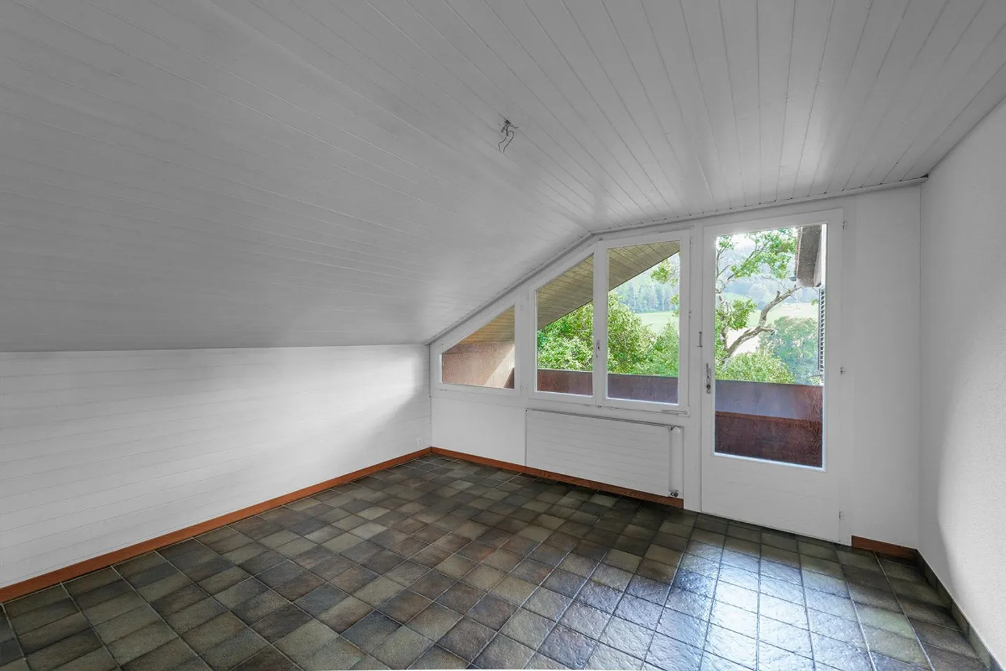 Two-family house with extension and forest property - Photo 19 of 26