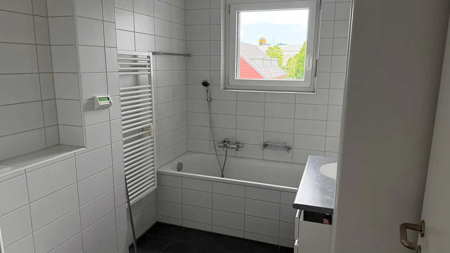 Modernes Attikawohnung in Töss - Foto 3 von 8