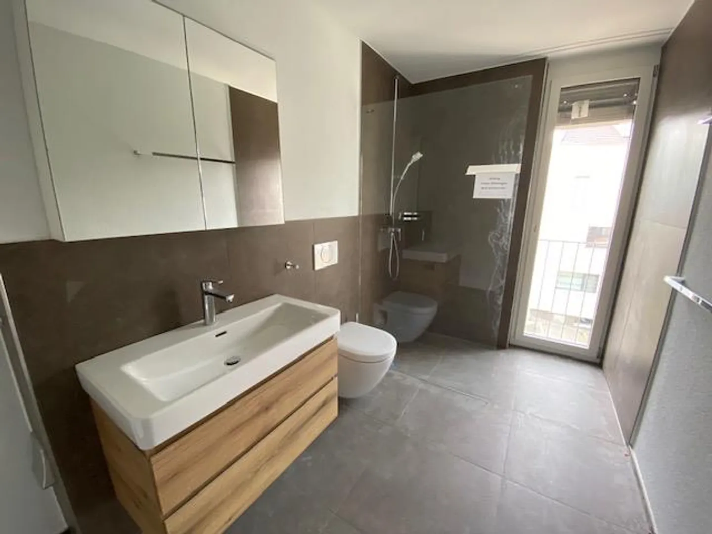 4.5 Room Apartment - Photo 1 of 10