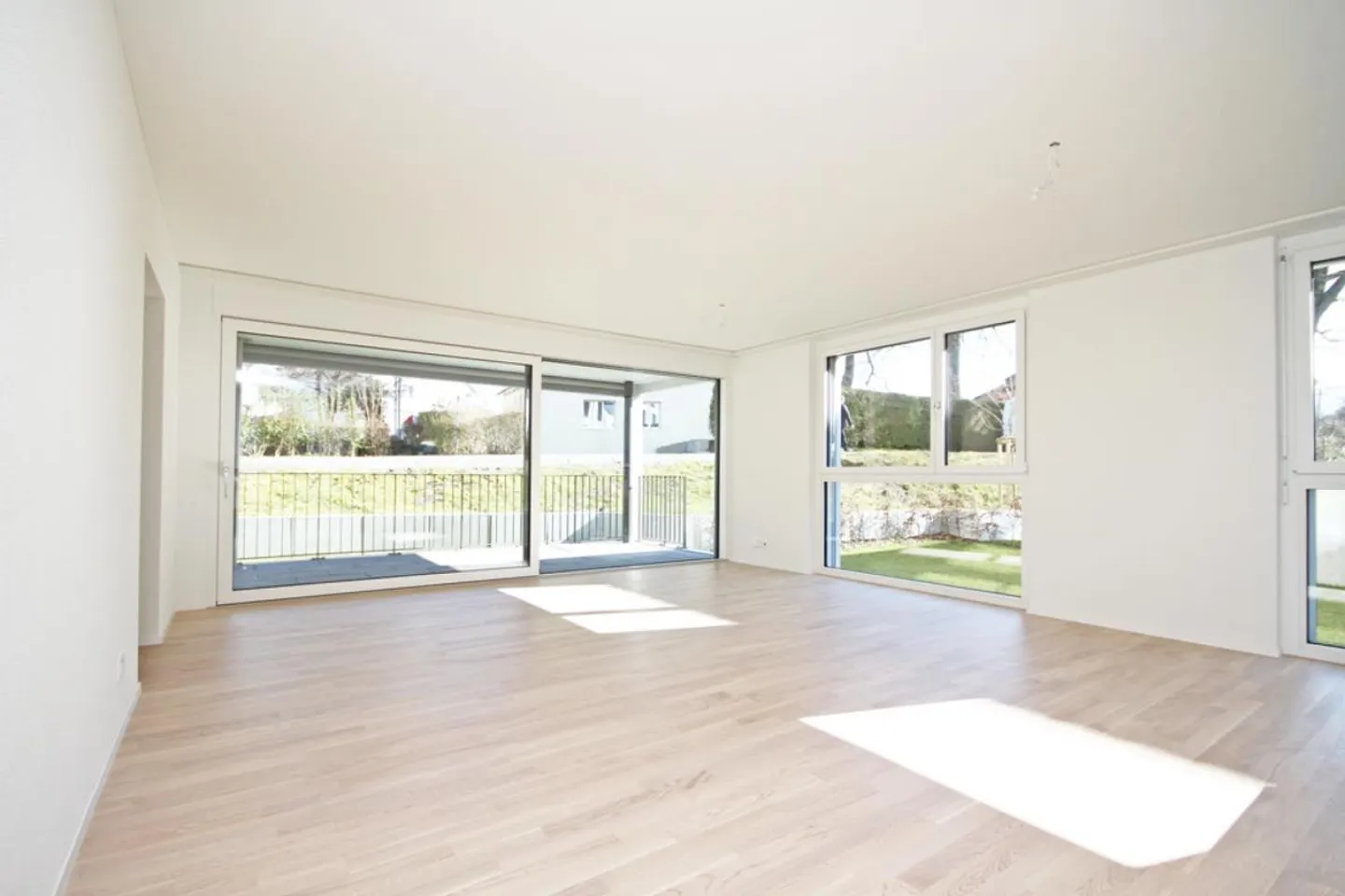 Centrale - Come Nuovo - Moderno! - Foto 2 di 6