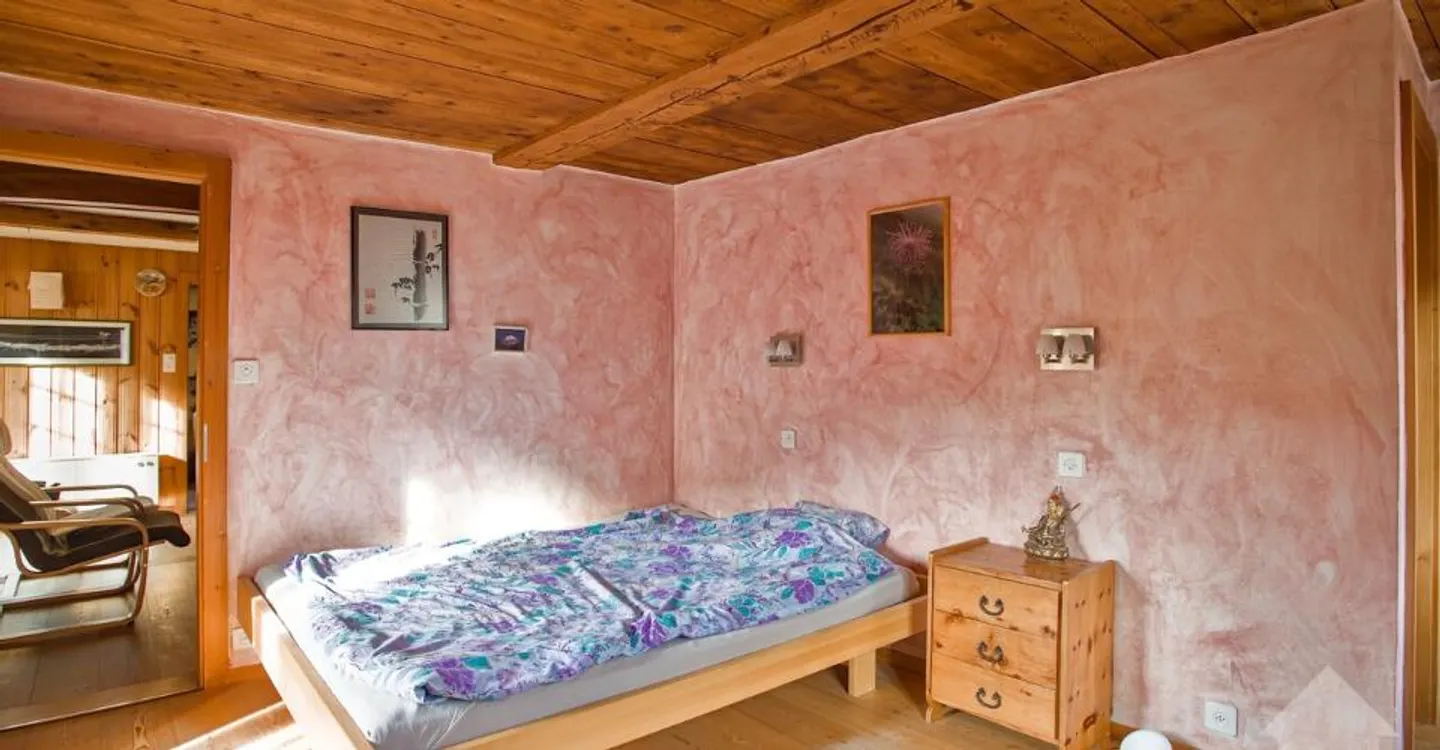 Chalet with character, 5.5 rooms, 180 m2, sunny location - Photo 4 of 11