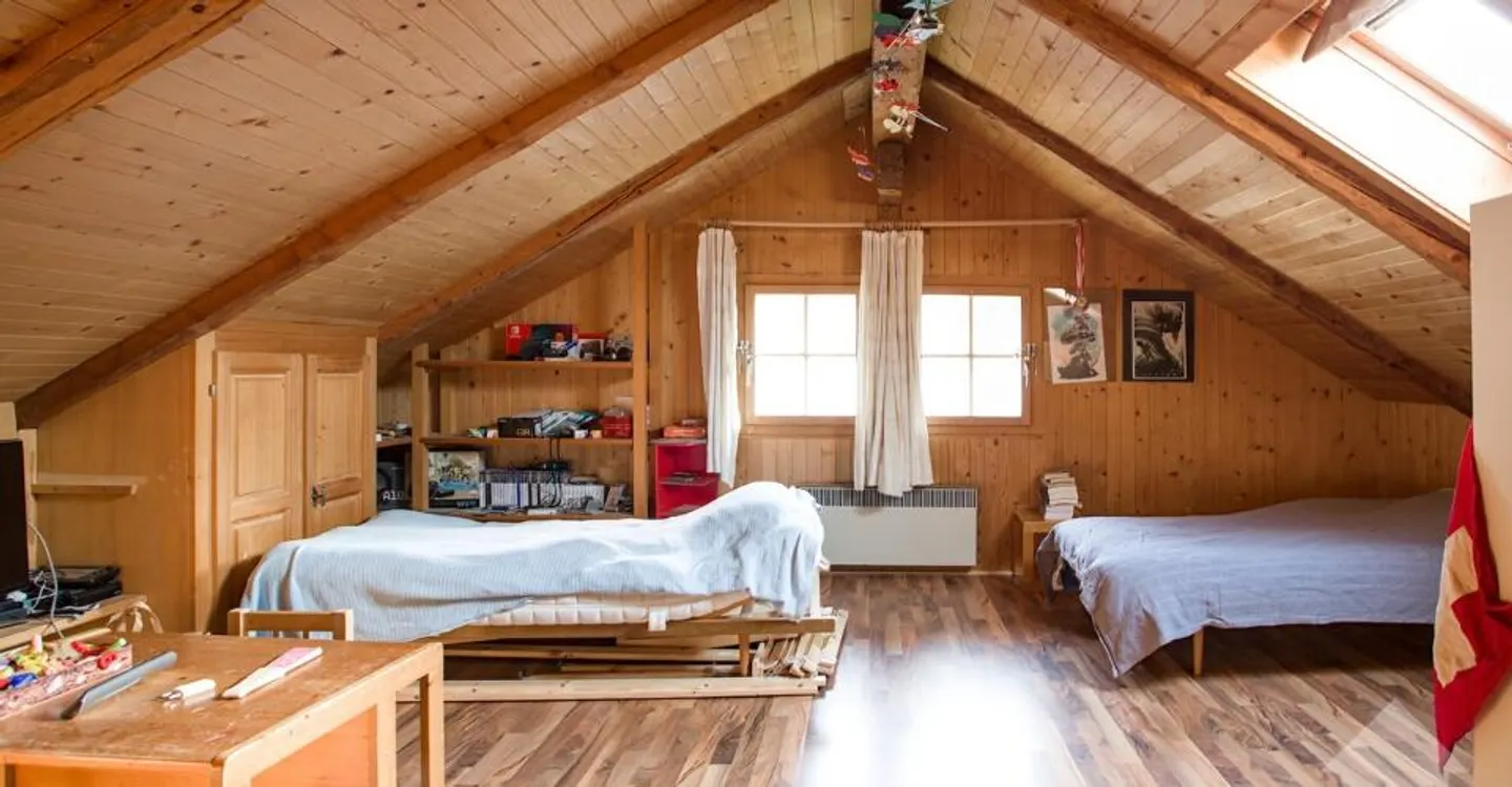 Chalet with character, 5.5 rooms, 180 m2, sunny location - Photo 5 of 11