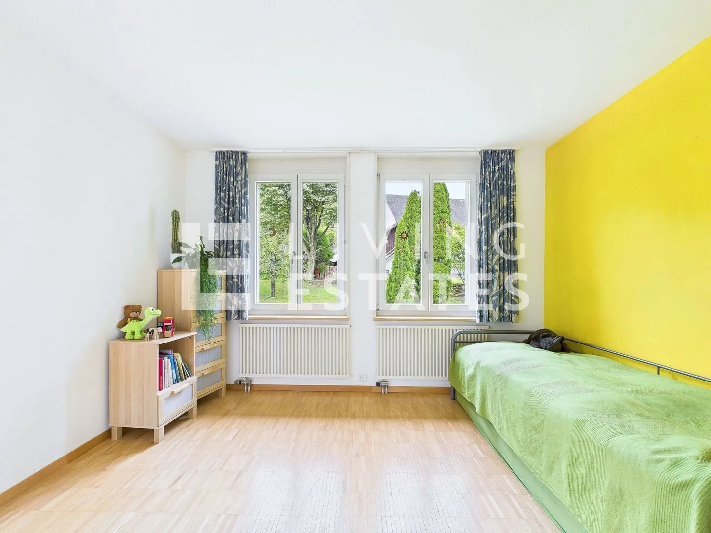 HAPPY FAMILY - Photo 6 of 13