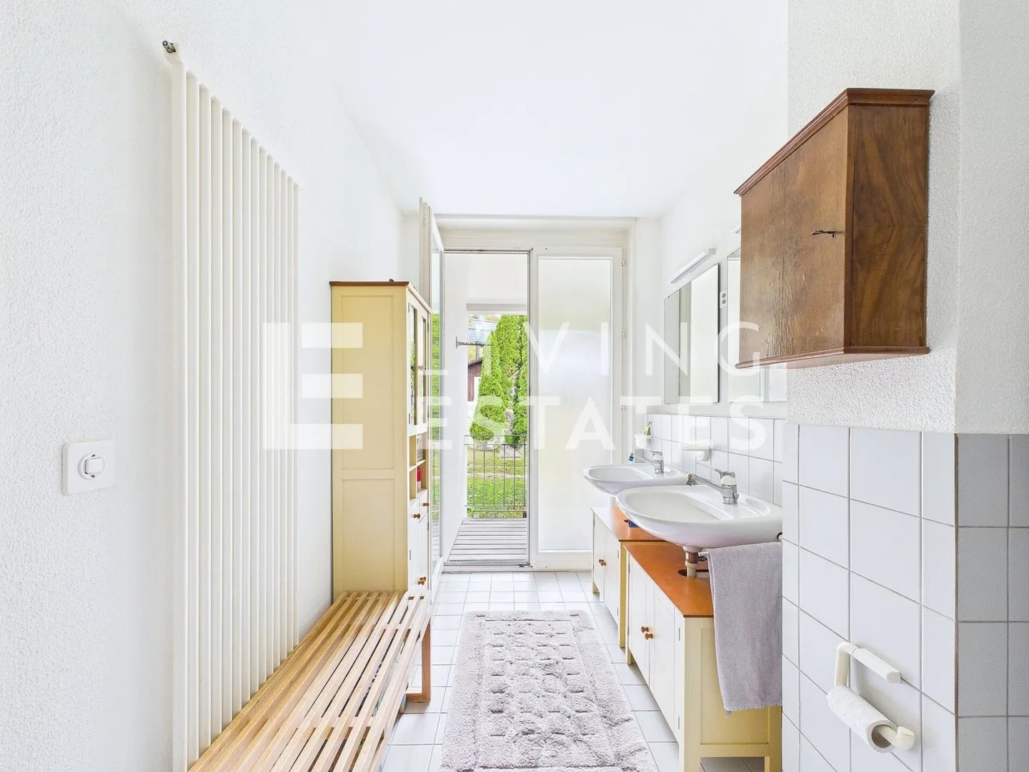 HAPPY FAMILY - Photo 8 of 13