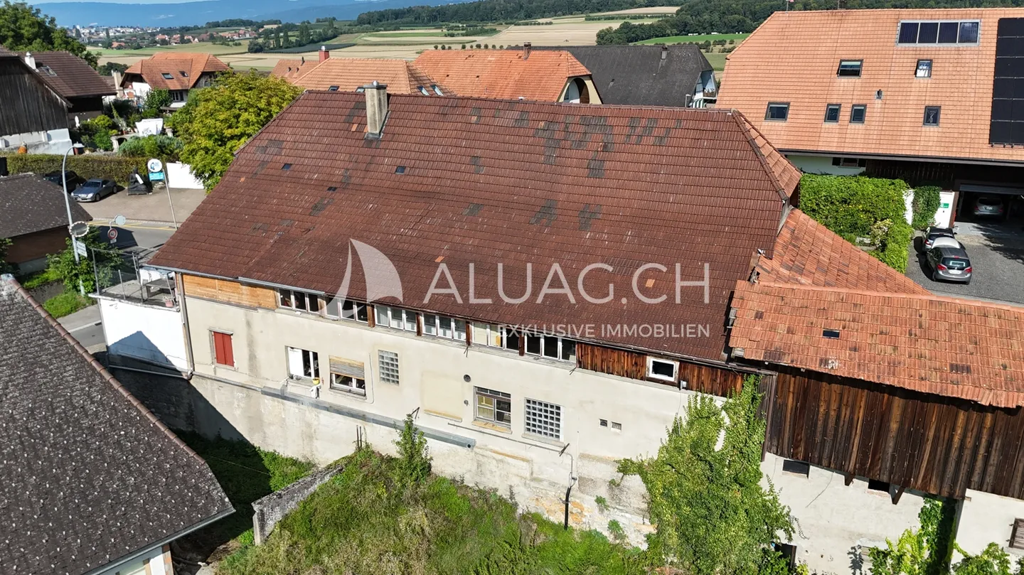 PROPERTY WITH VIEW AND POTENTIAL - Photo 5 of 8