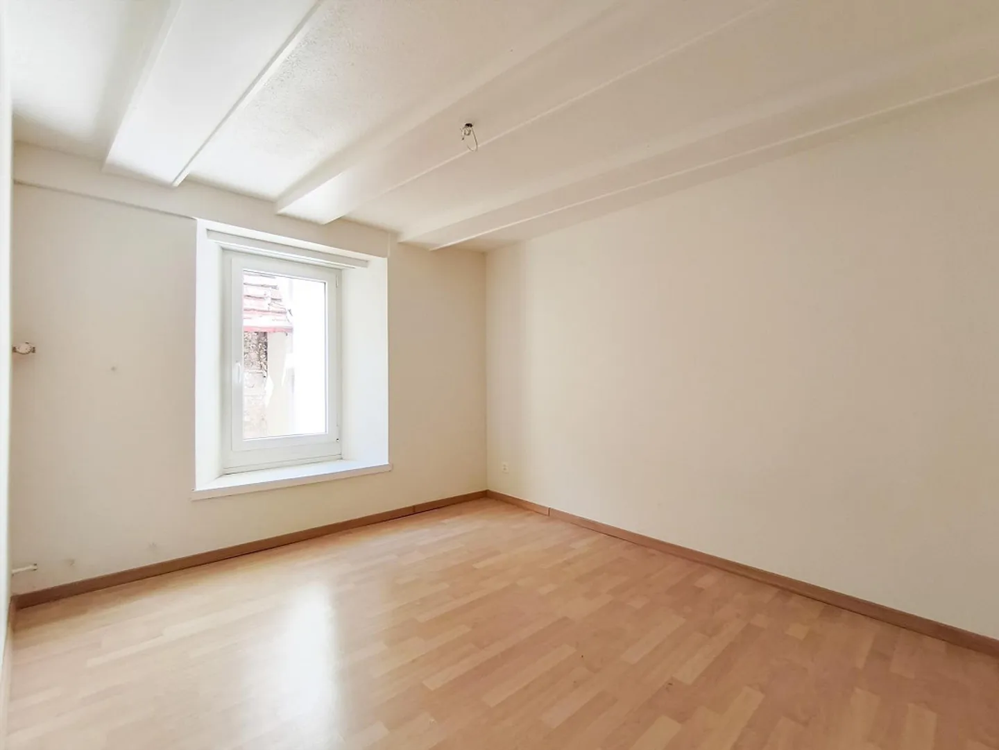 Living with Charm and Modern Comfort – Renovated 3.5-Room Apartment - Photo 7 of 8
