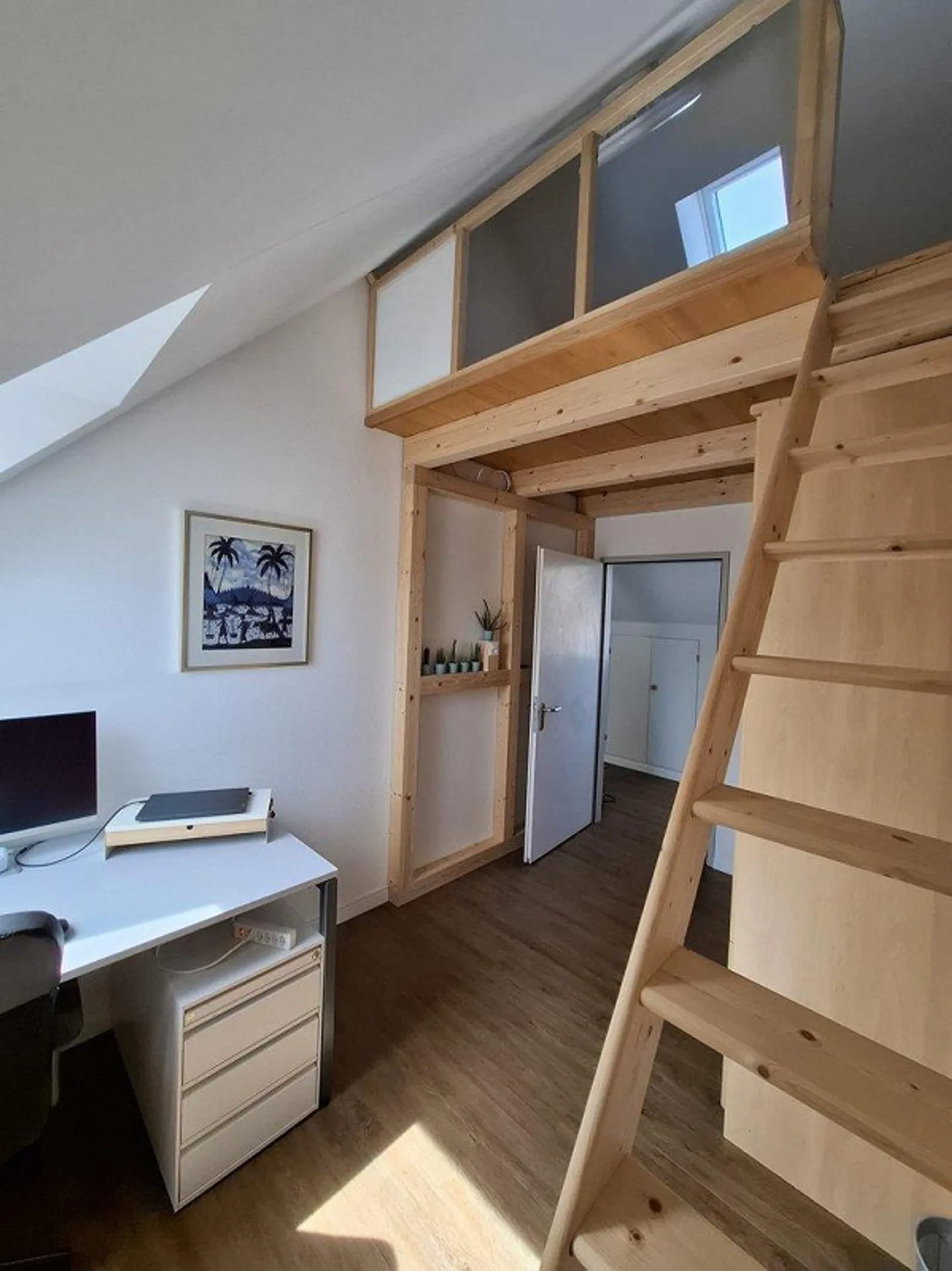 4 ½ Appartement en Attique à St. Gallen Centre à durée limitée - Photo 4 sur 11