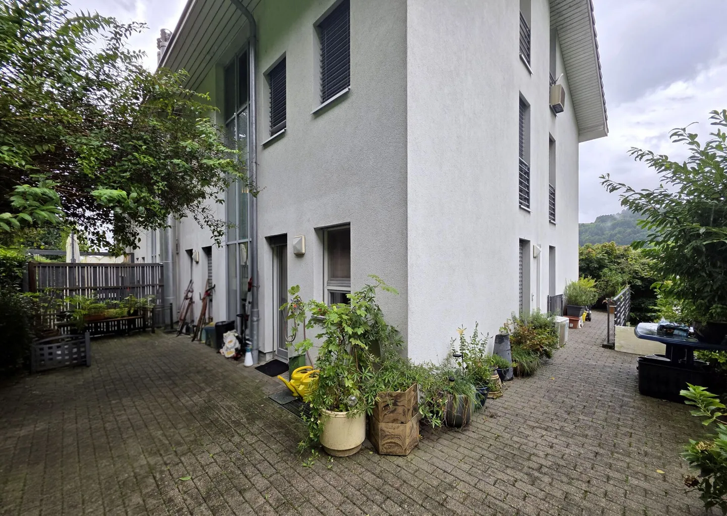 Family idyll with a view! Spacious home in Ebikon - Photo 5 of 22