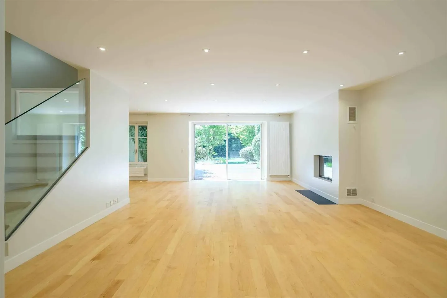 Wunderschönes Triplex mit 7 Zimmern und Garten - Foto 1 von 9