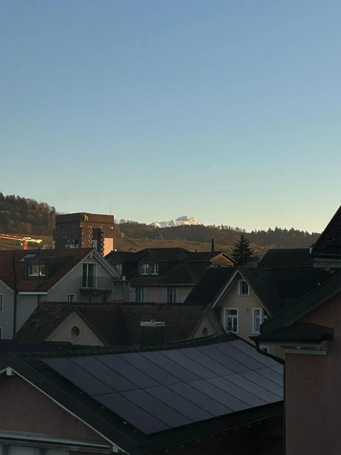 Charmante Altbauwohnung mit Balkonen - Foto 9 von 9