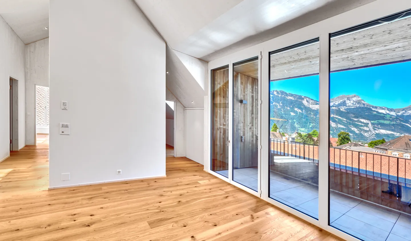 Elegante 4.5-Zimmer-Dachwohnung im modernen Design - Foto 2 von 7