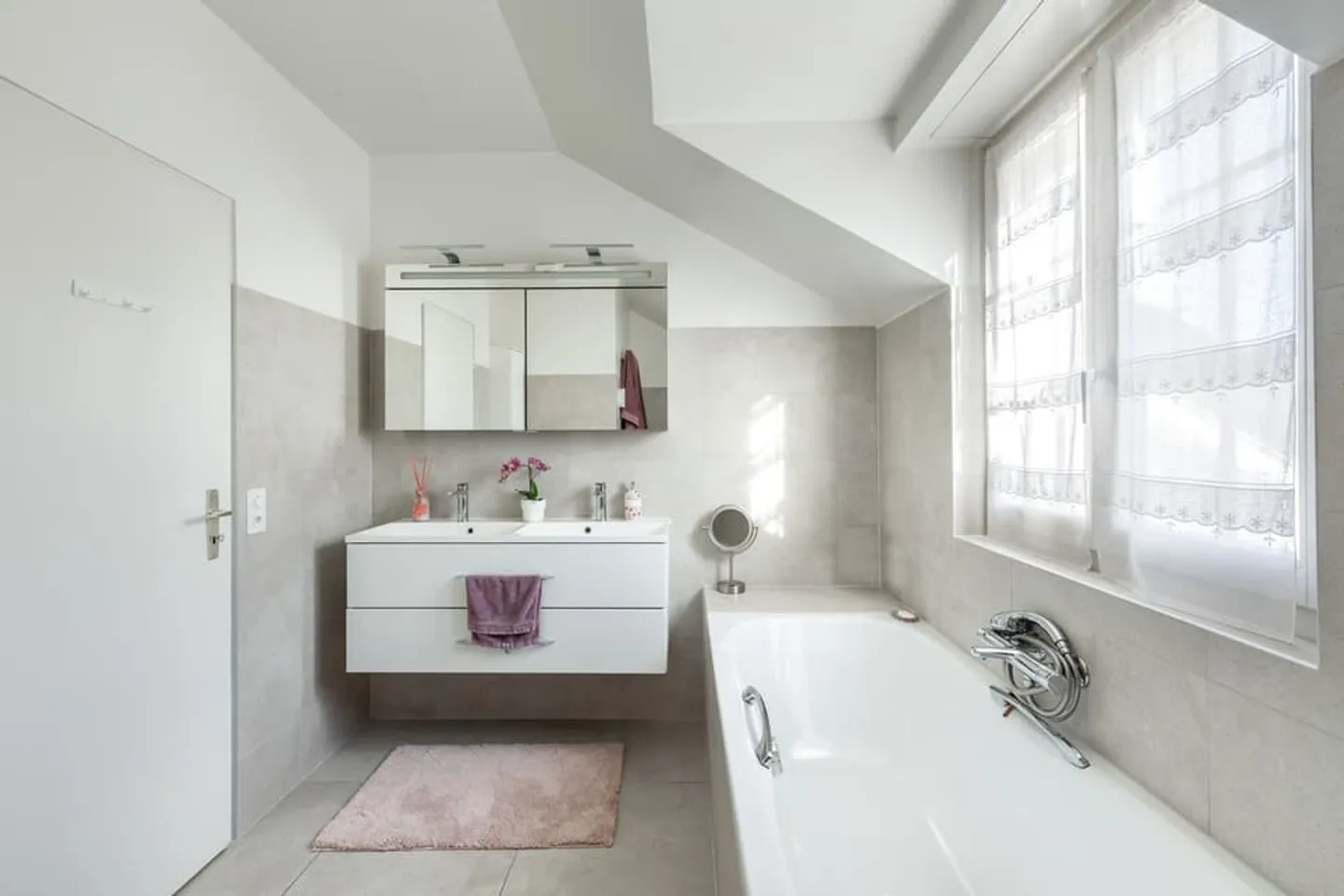 Family House 7pcs - with pool - Photo 6 of 9