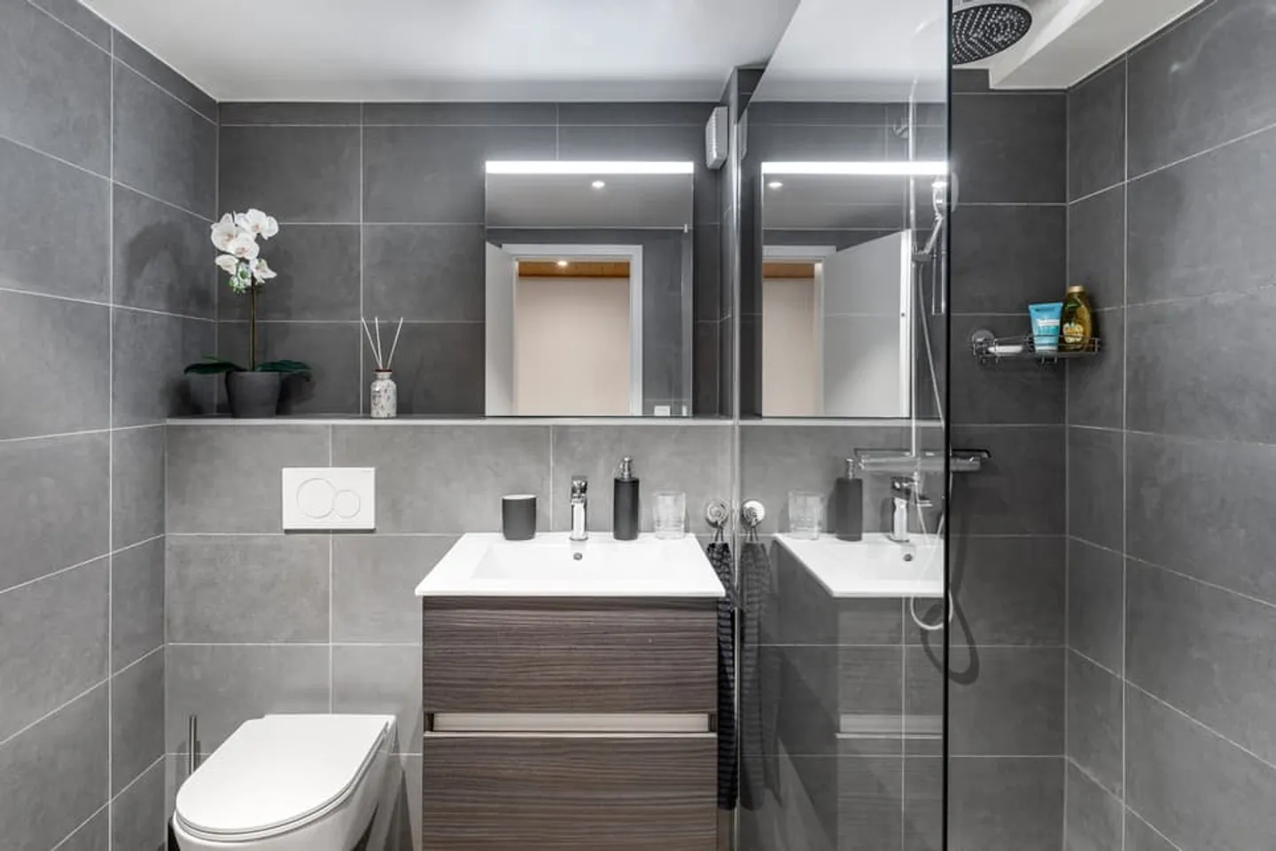 Family House 7pcs - with pool - Photo 8 of 9