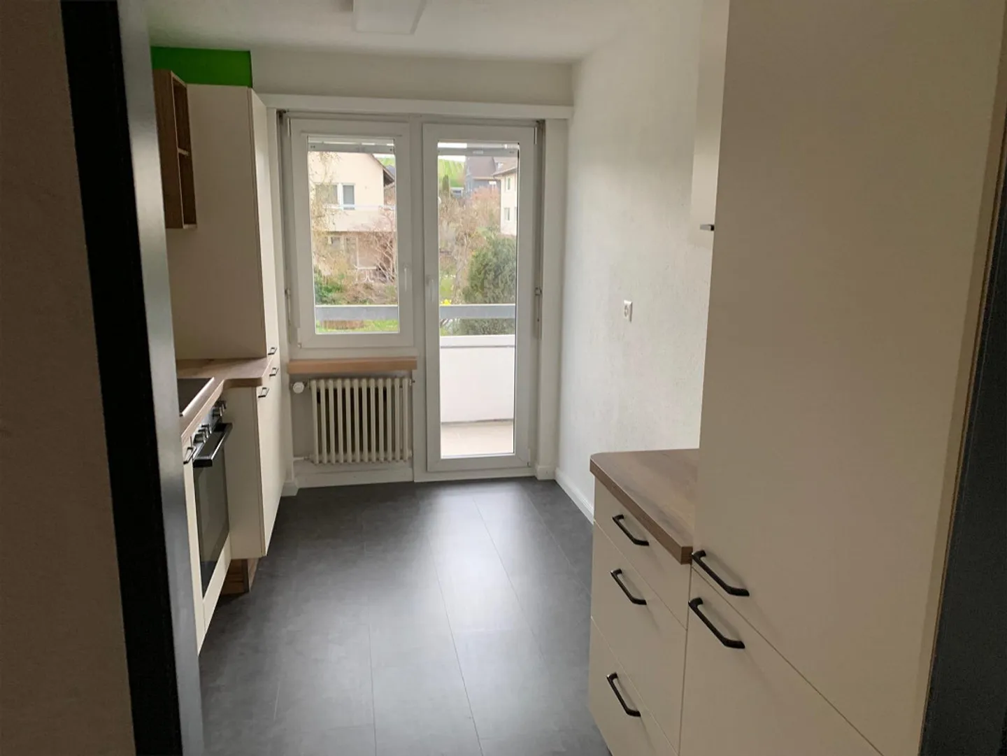 Quiet and bright 3½ room apartment with good transport connections - Photo 5 of 16