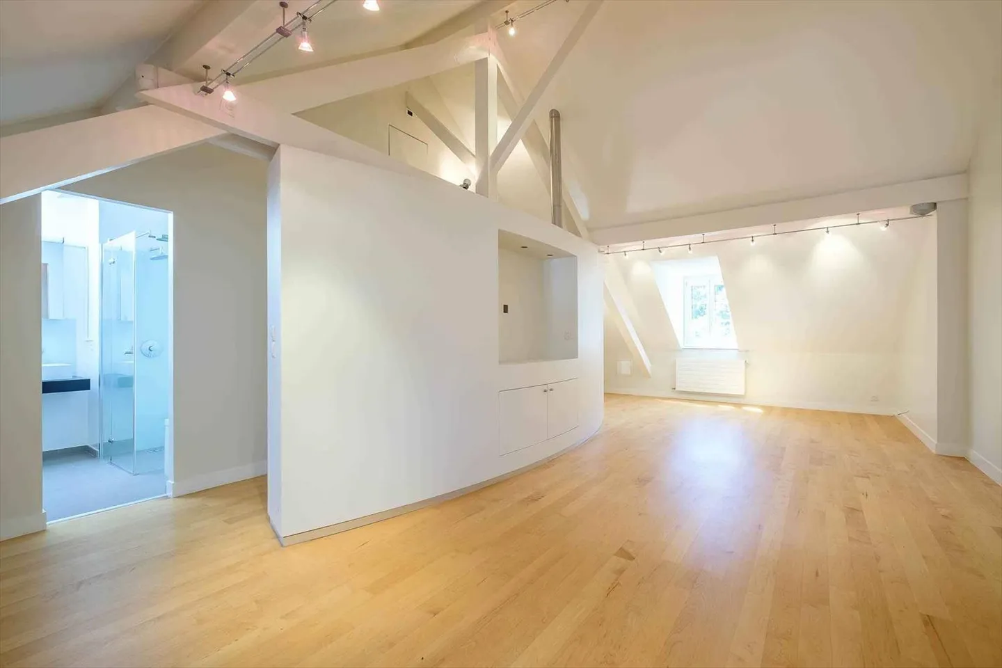 Wunderschönes Triplex mit 7 Zimmern und Garten - Foto 7 von 9