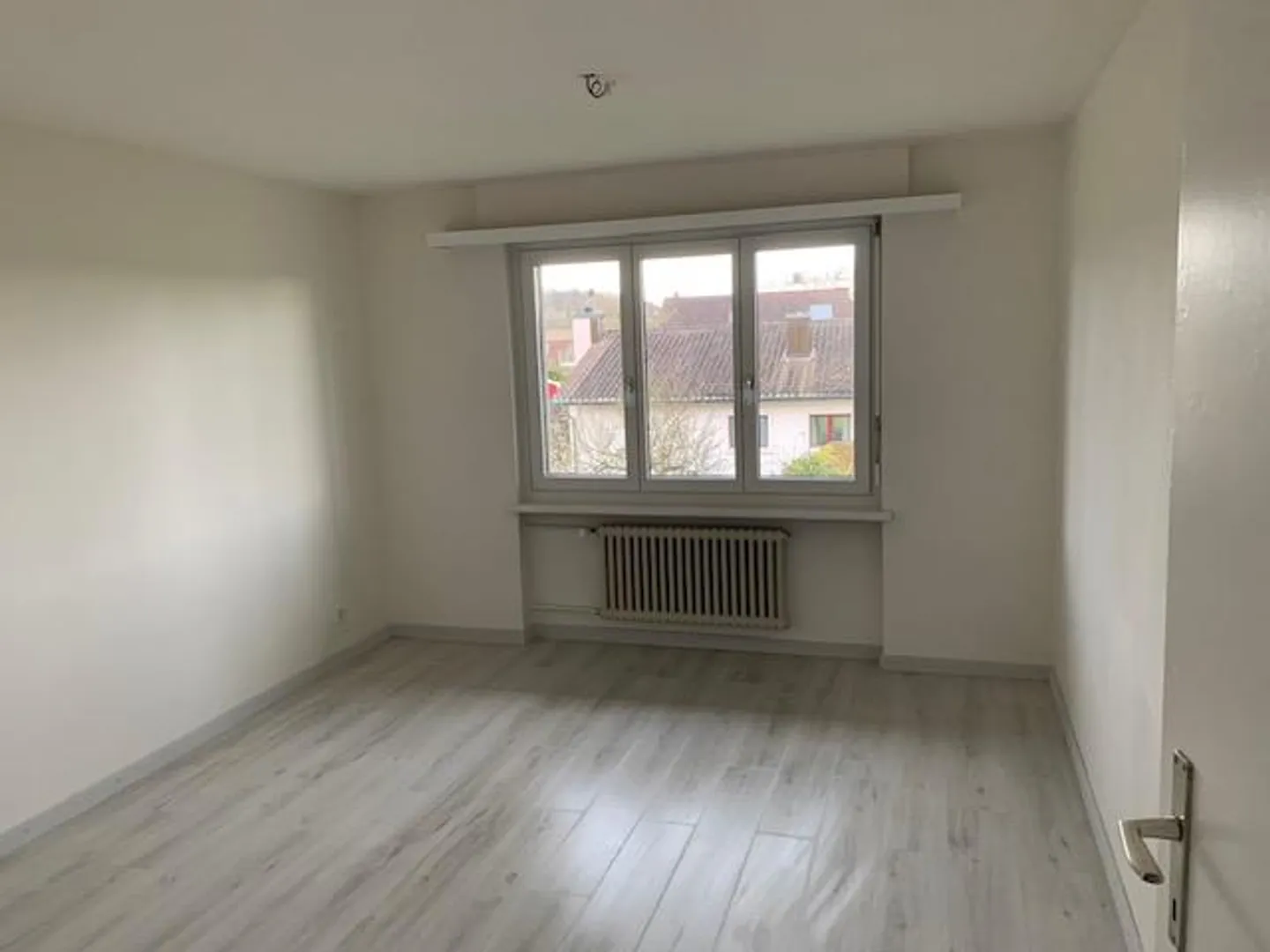 Quiet and bright 3½ room apartment with good transport connections - Photo 11 of 16