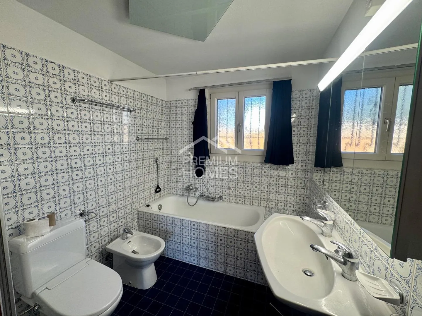 Single-family house with building permit and project - Photo 5 of 9