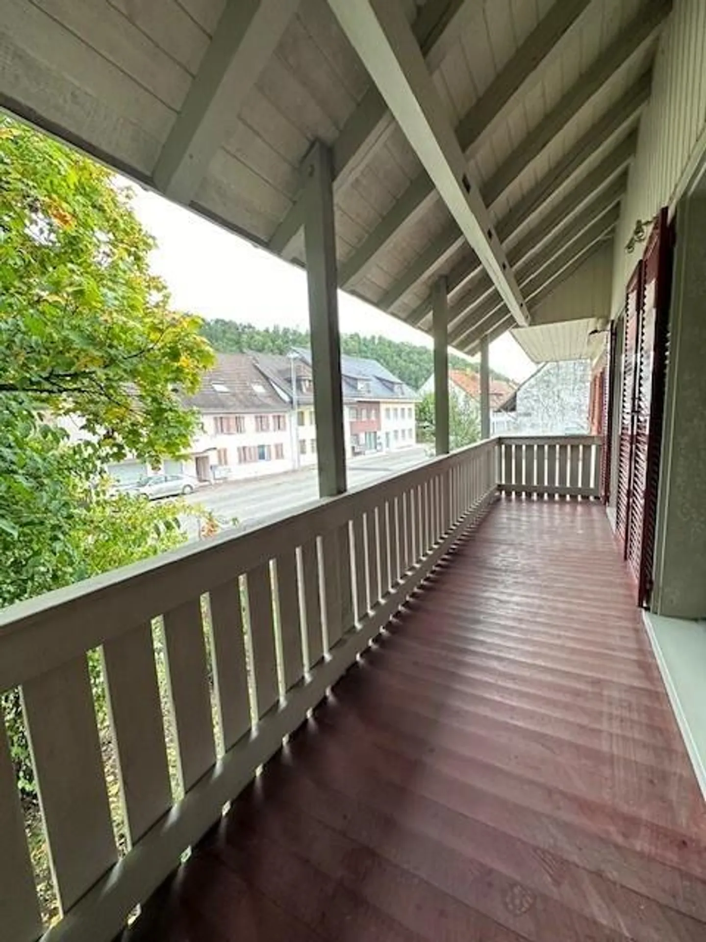 Appartement attrayant avec deux balcons - Photo 6 sur 9