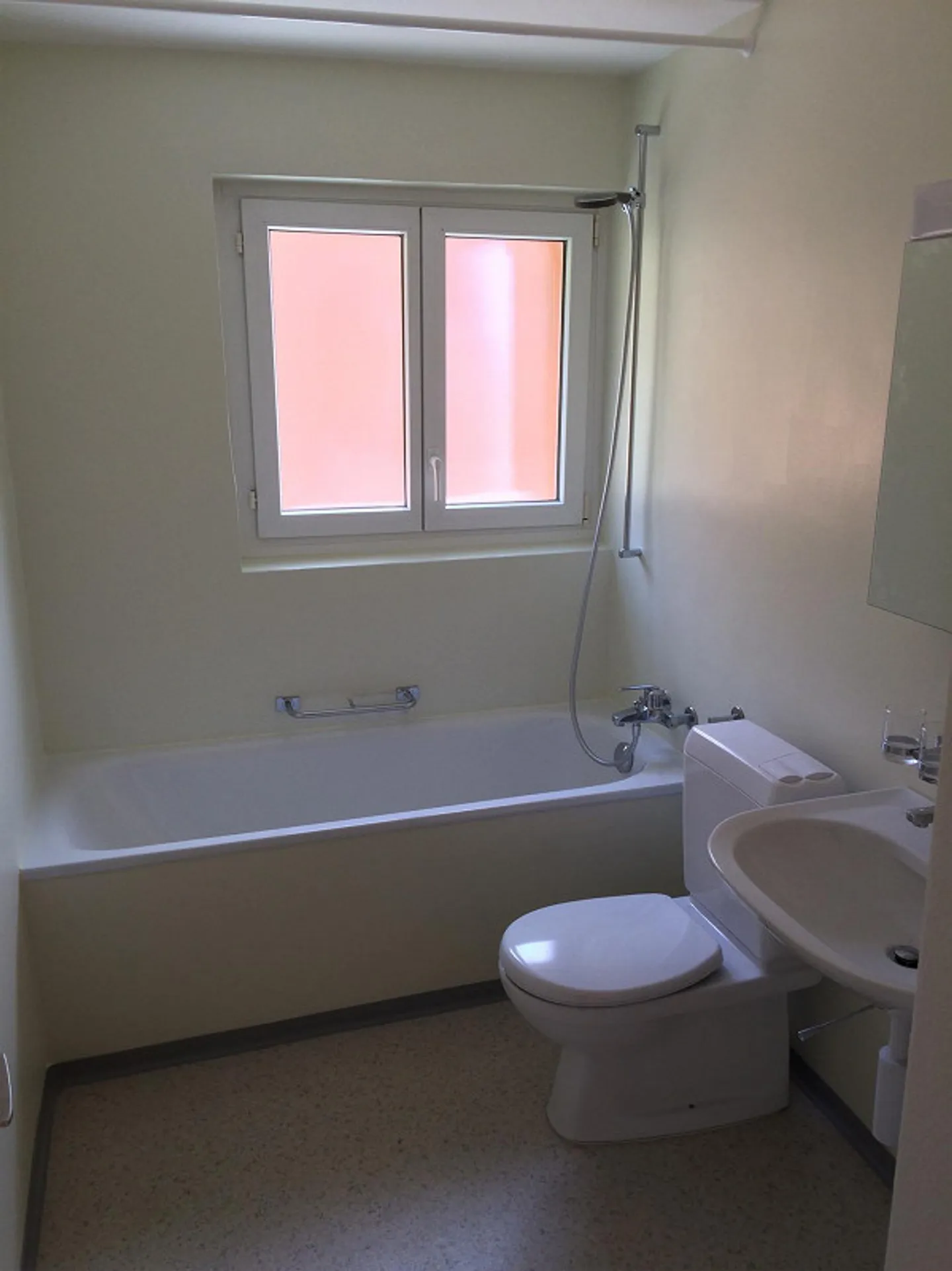 4 1/2-Zimmerwohnung Flüelerstrasse in Altdorf - Foto 3 von 6