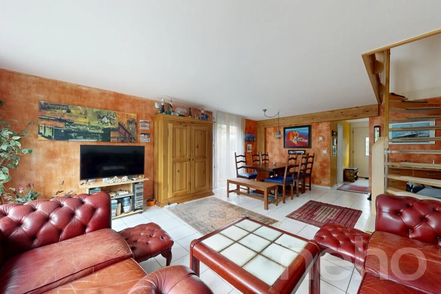 Well-maintained 5-room semi-detached single-family house in a family-friendly location - Photo 5 of 12