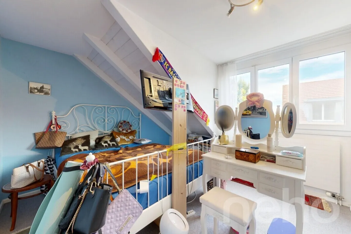 Well-maintained 5-room semi-detached single-family house in a family-friendly location - Photo 9 of 12