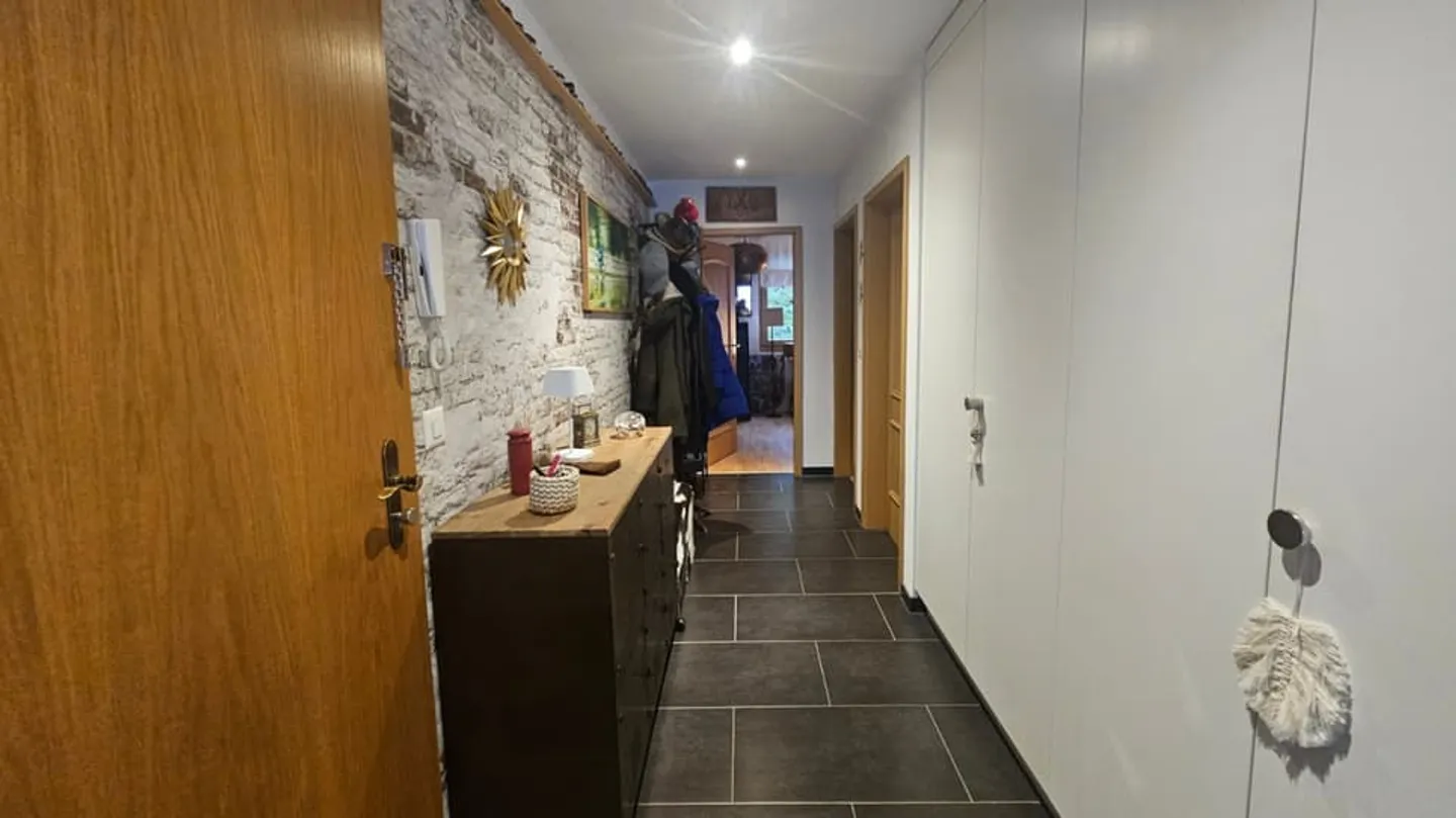 Komfortable 3,5 Zimmer mit Garten - Authentizität und Modernität in der Gruyère - Foto 8 von 10