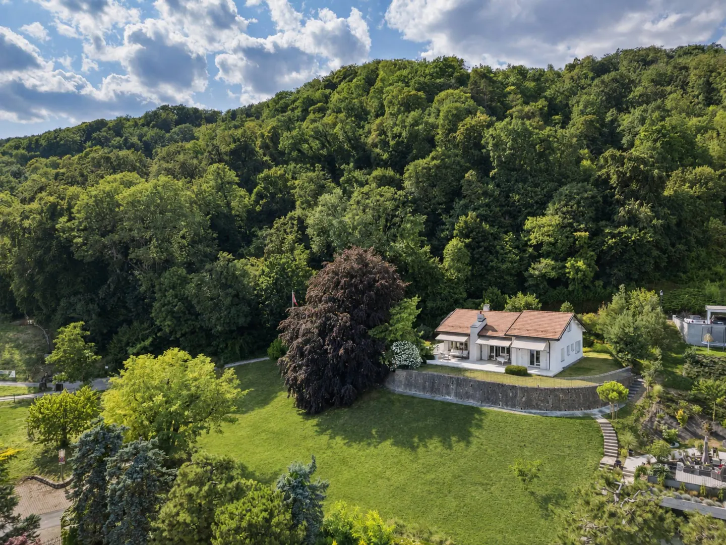 Elegante Villa mit Seeblick - Foto 3 von 13