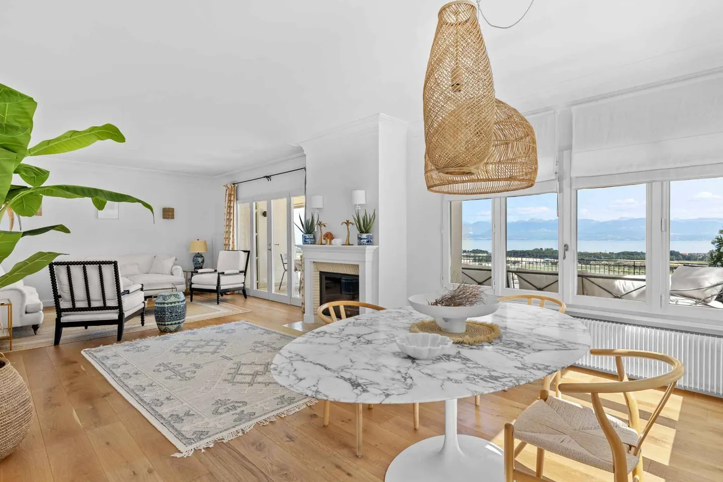 Elegante Villa mit Seeblick - Foto 7 von 13