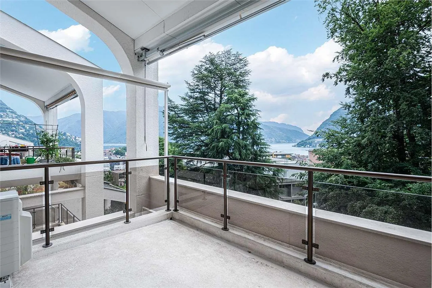 Penthouse for sale - Photo 3 of 13